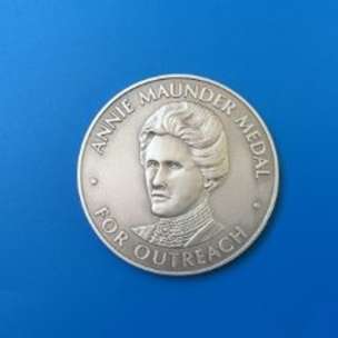 annie_maunder_medal_1