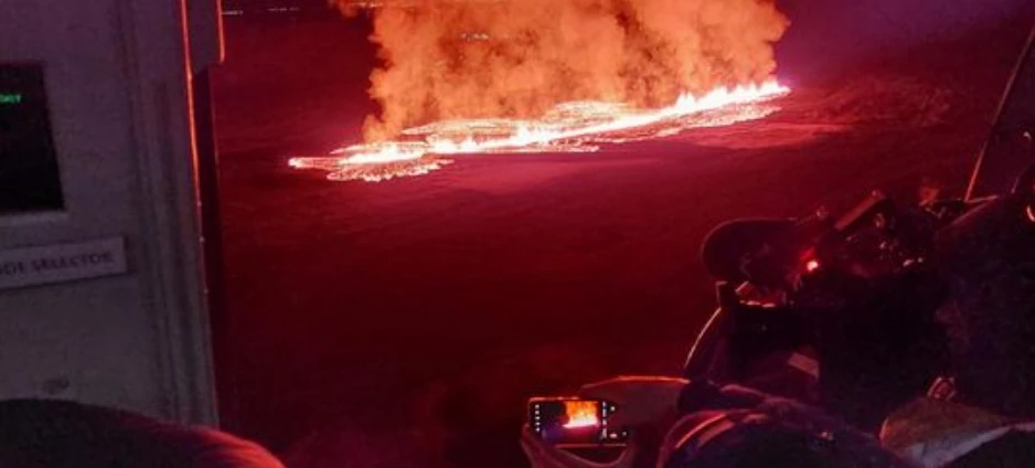 L'eruzione &egrave; iniziata a nord di Grindav&iacute;k, in Islanda, il 14 gennaio 2024 bg